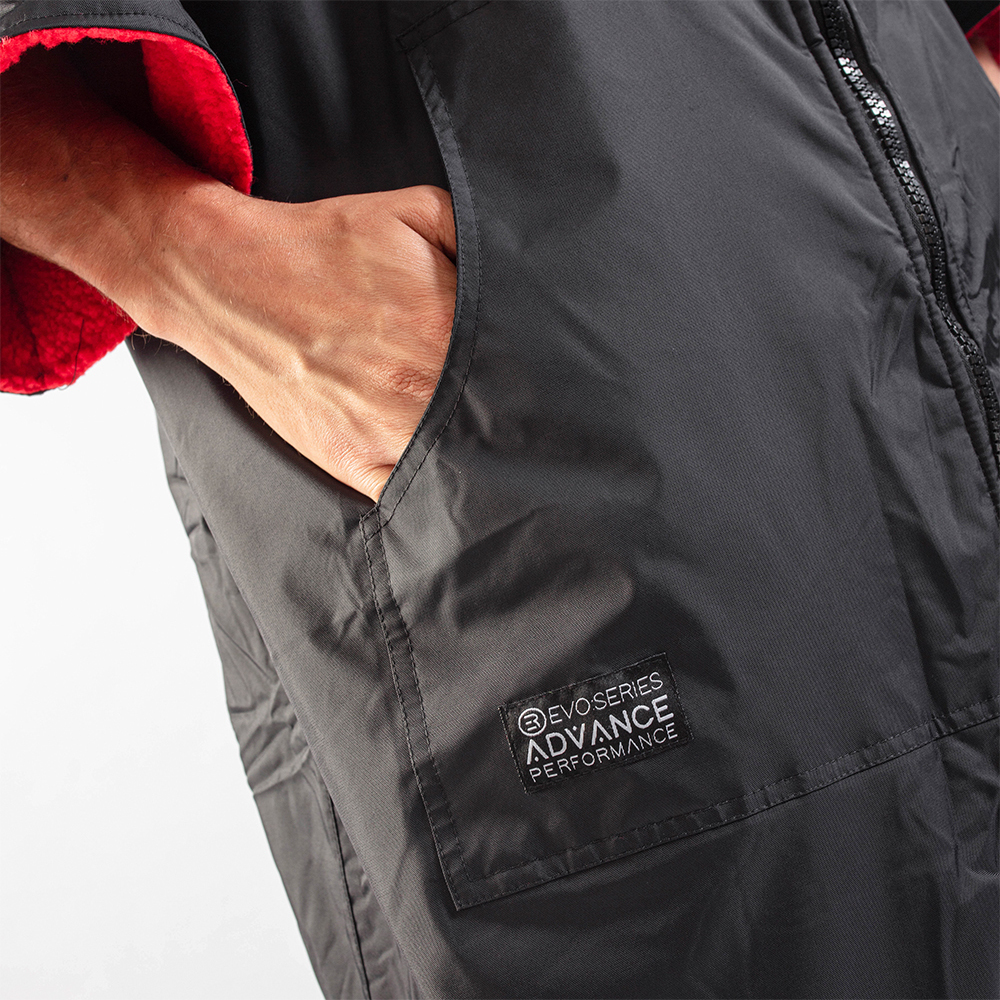 Gul Evorobe Changing Robe AC0128-B6 - Black / Red